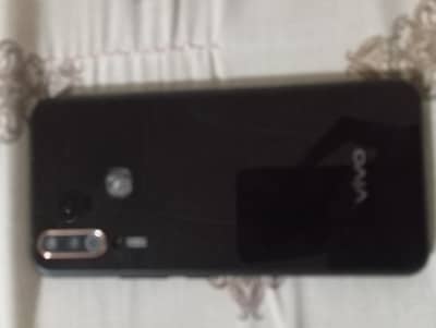 Vivo Y17