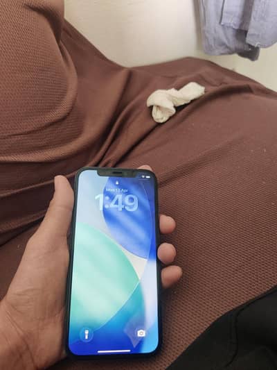 Apple iPhone 12