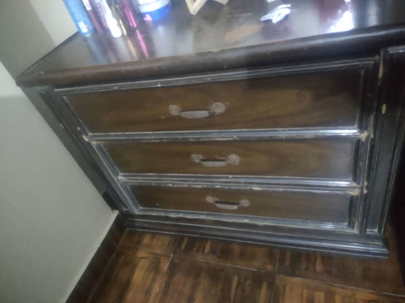 dressing table with mirror 4