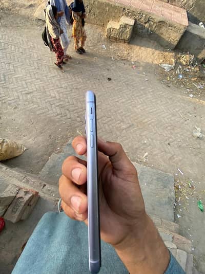 IPhone 11 JV sim