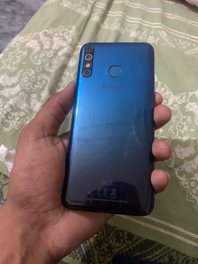 Infinix Hot 8