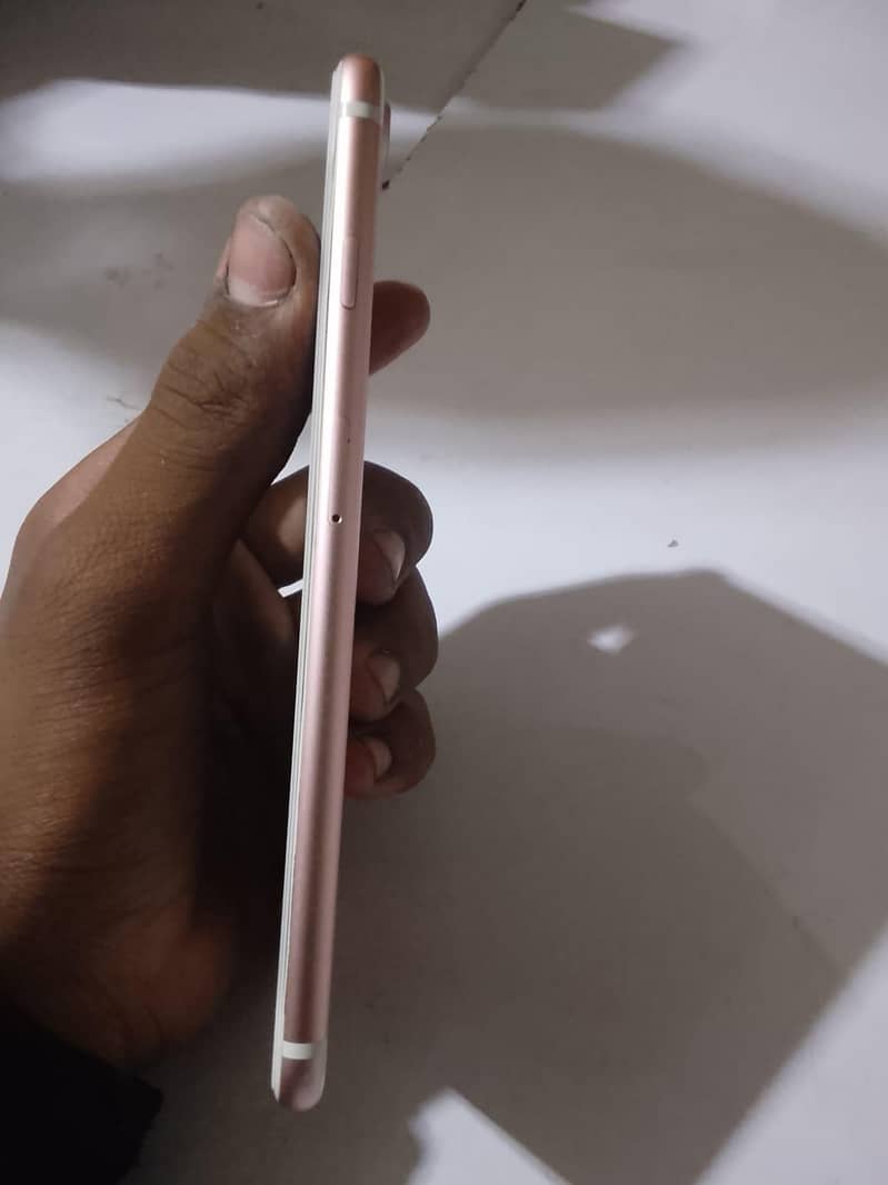 Apple iPhone 7 Plus 7