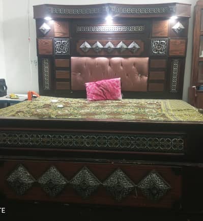 Double bed for sale 10/8condition with mattress price only 20000