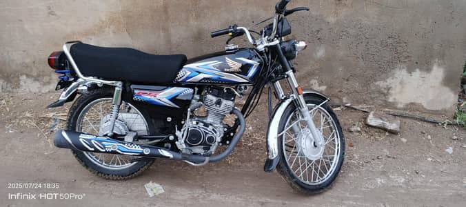 Honda 125 25 Model with Golden No