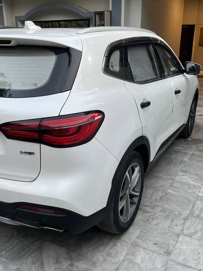 MG HS 2022 Trophy Edition 1.5 L Turbo Engine - Black Interior