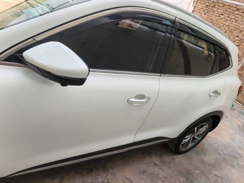 MG HS AUTOMATIC MODEL 2021 5