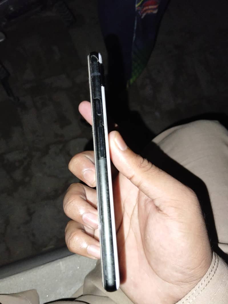 Google Pixel 6a 1