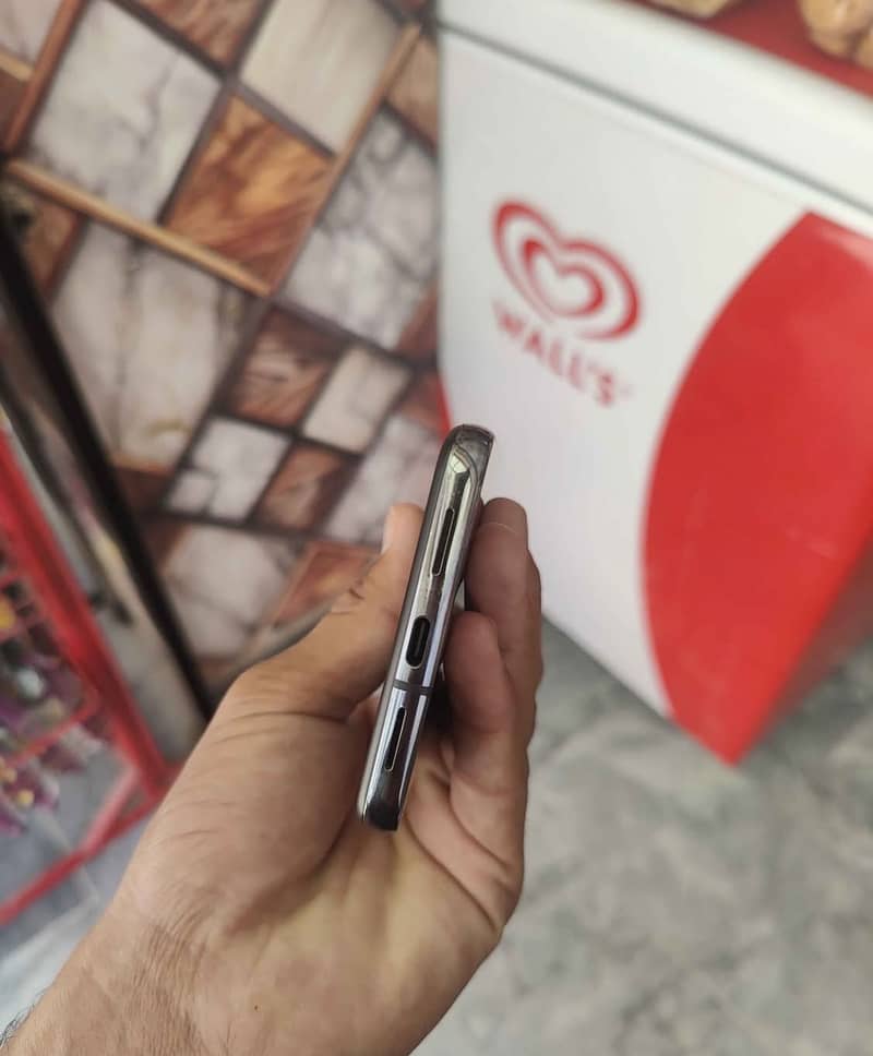 Google Pixel 8 Pro 3
