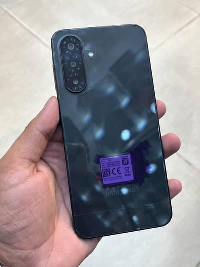 Samsung Mobile a17 256 gb