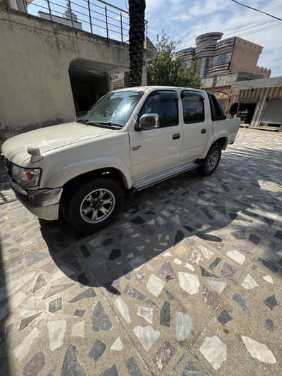 Toyota Hilux 2004