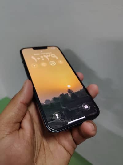 Apple iPhone 13 jv