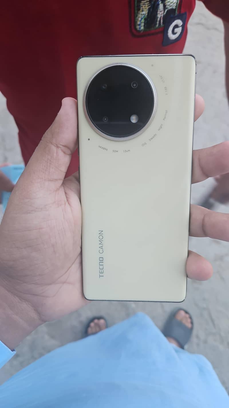 Tecno CAMON 30S 1