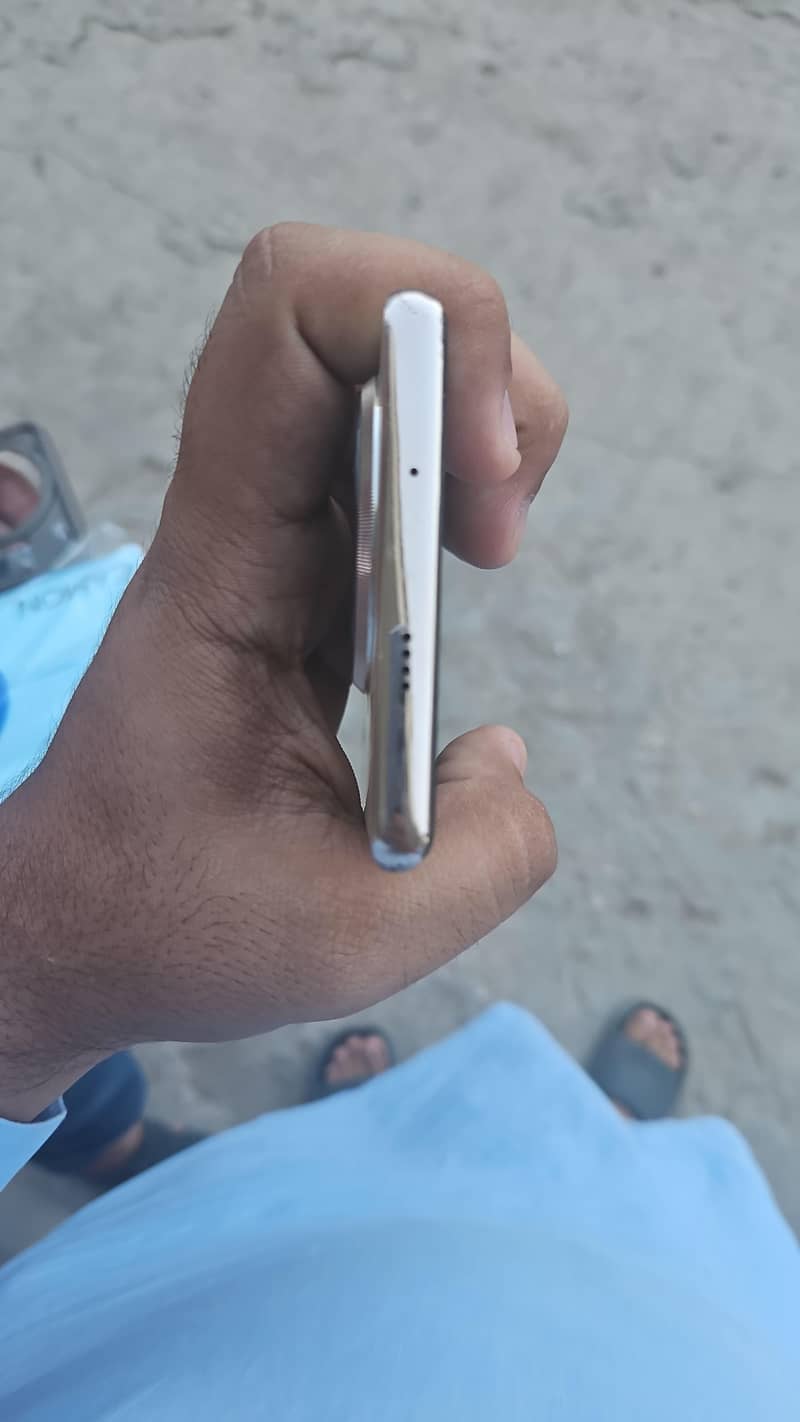Tecno CAMON 30S 6