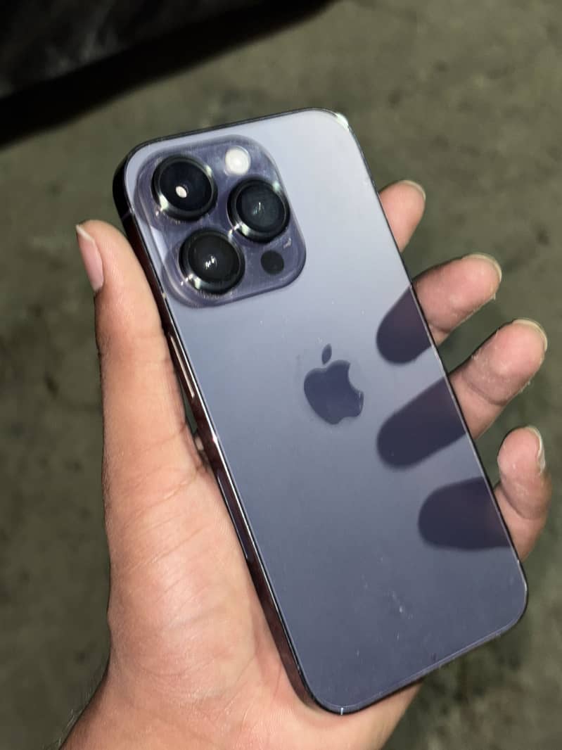 iPhone 3