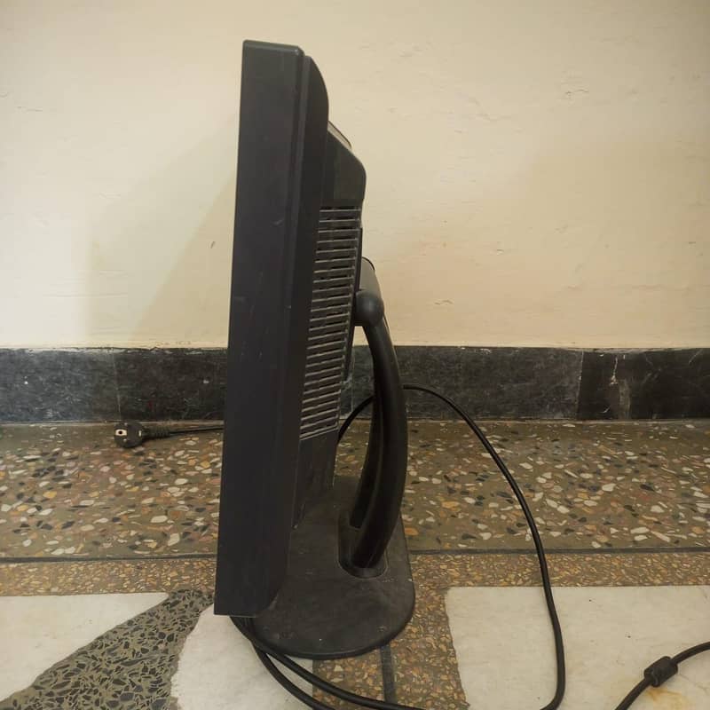 monitor 0