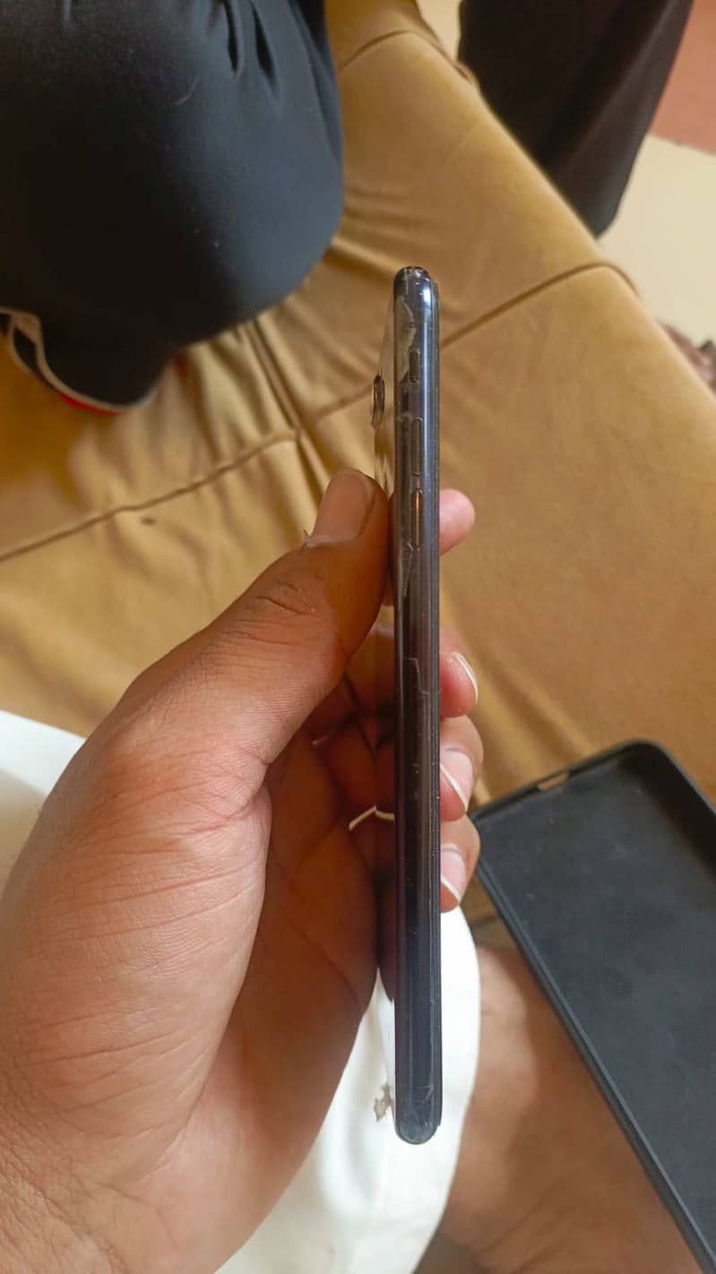 Apple iPhone 7 Plus 2