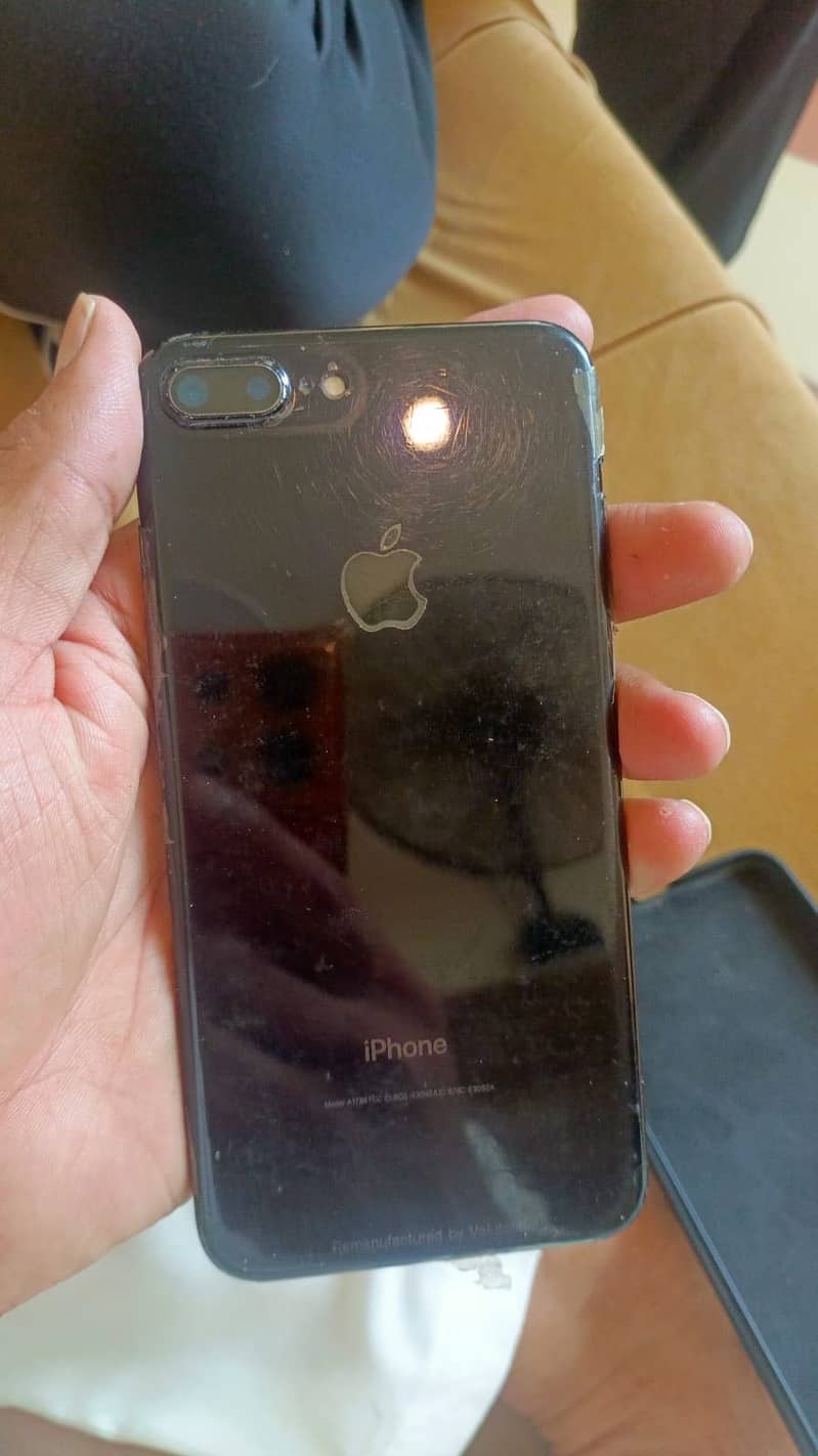 Apple iPhone 7 Plus 7