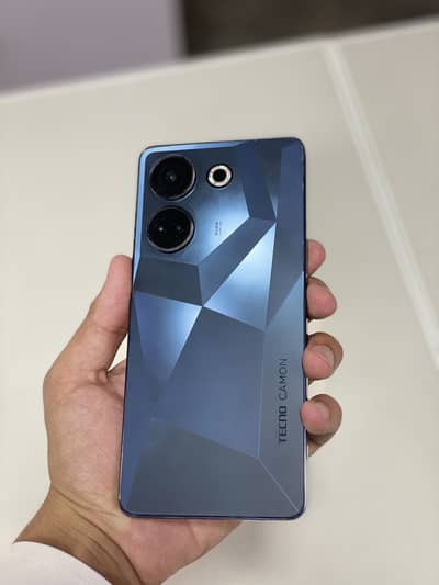 Tecno CAMON 20