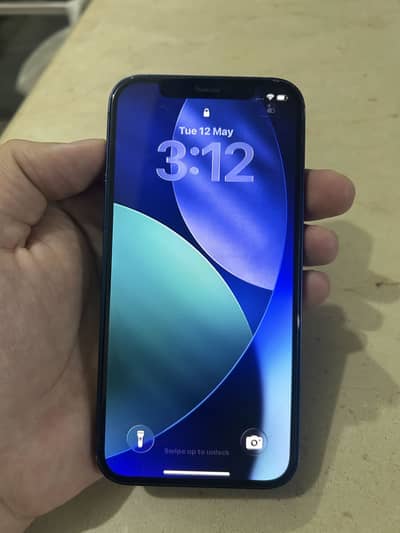 Apple iPhone 12