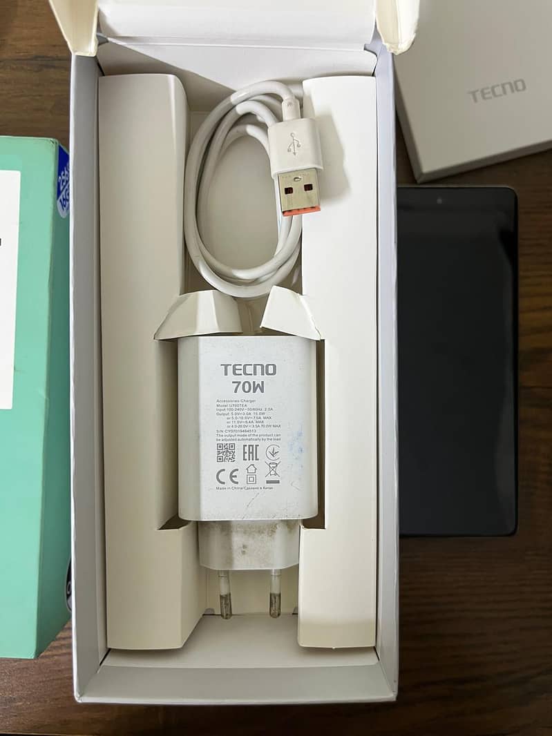 Tecno CAMON 30 8