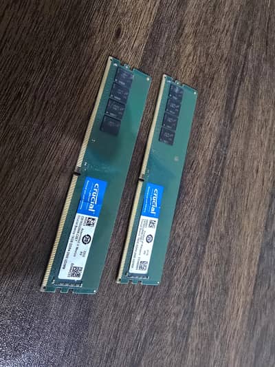 2 x crucial 16 Gb DDR4 Rams