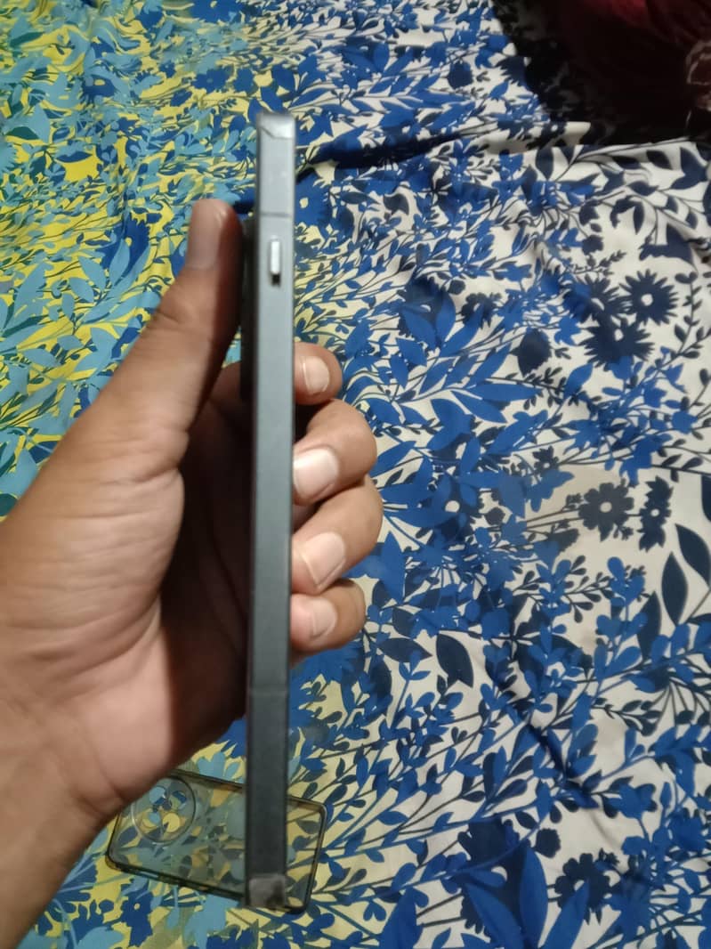 OnePlus ace 5 6