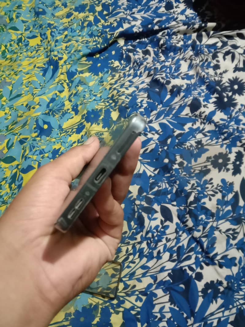 OnePlus ace 5 7