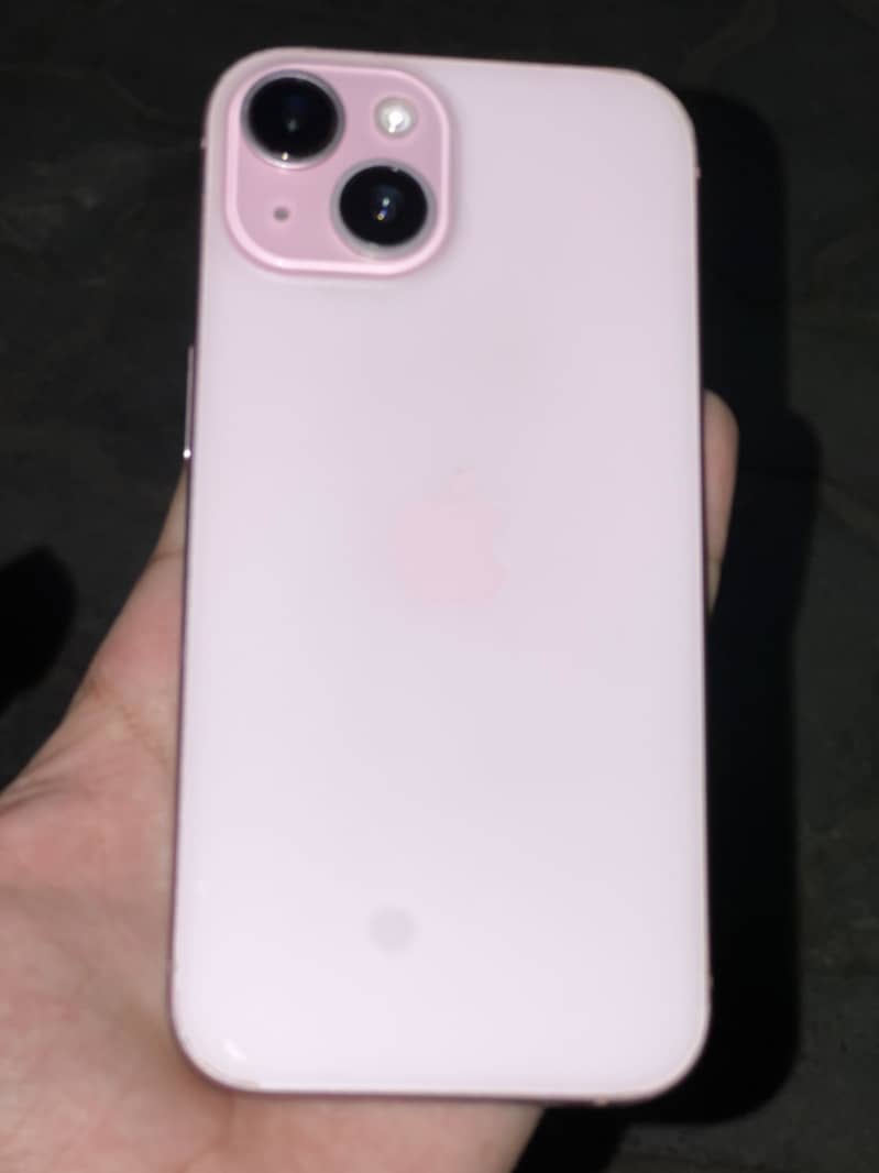 Apple iPhone 15 5