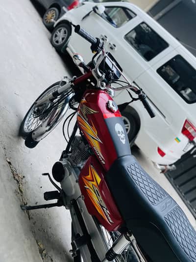 Bilkul pack bike hai contact only whatapp 03068807061