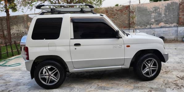 Mitsubishi Pajero Mini 1996