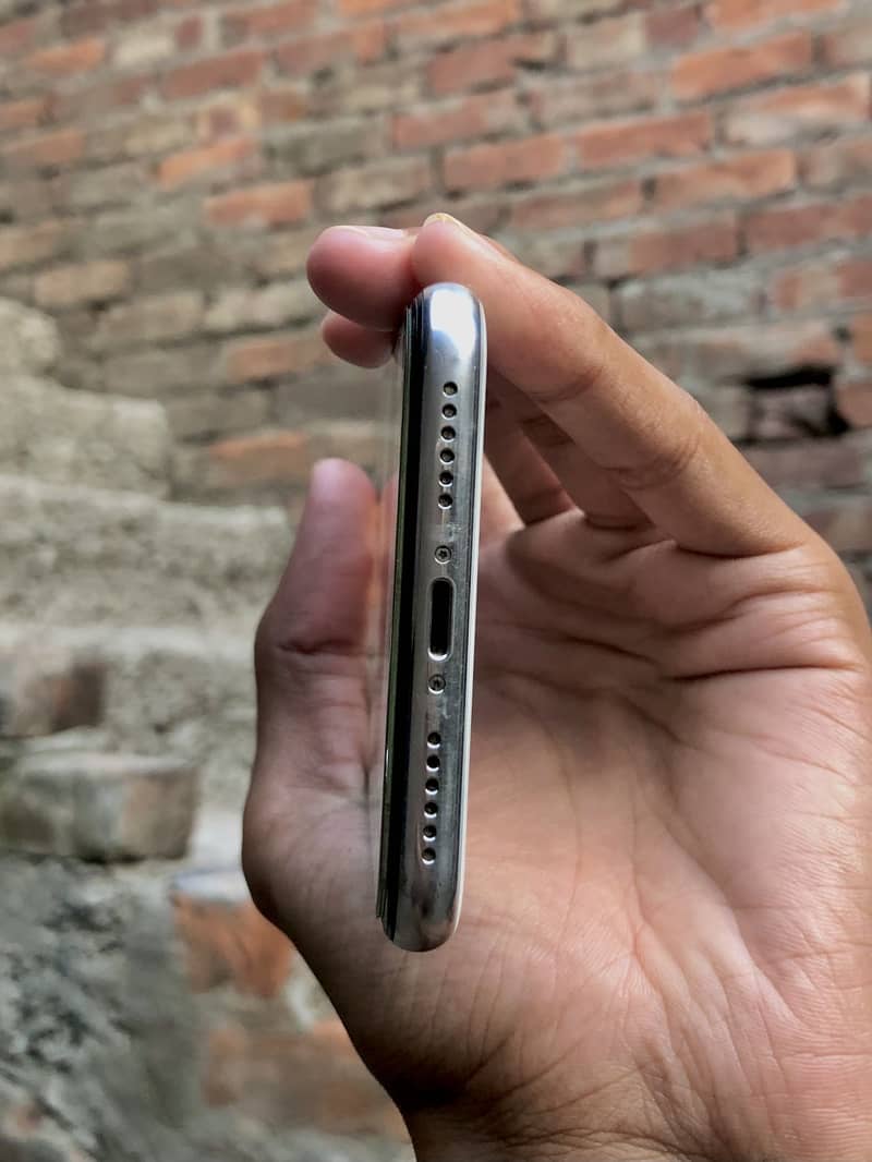 Apple iPhone X 0