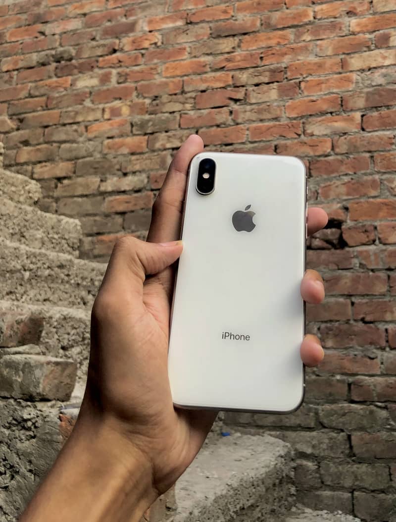 Apple iPhone X 5