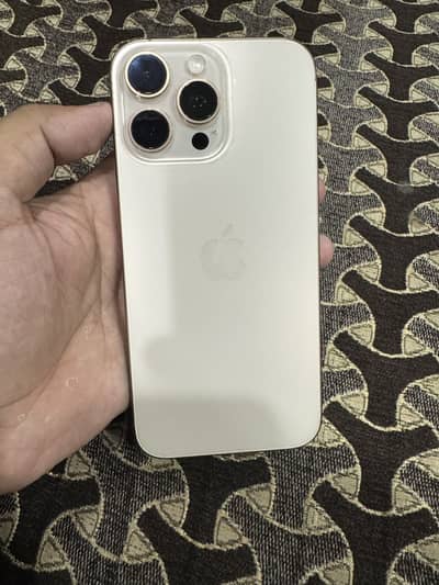 Apple iPhone 16 Pro Max