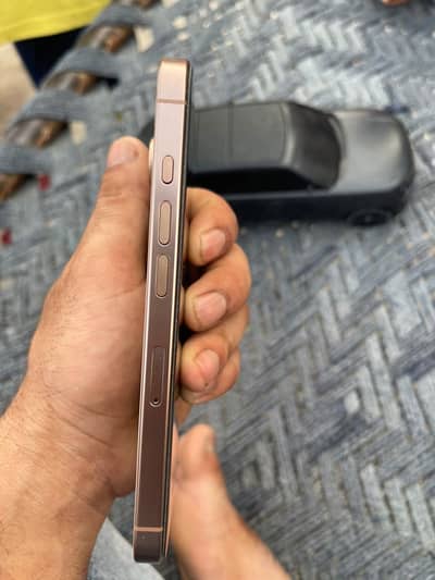 Apple iPhone 16 Pro