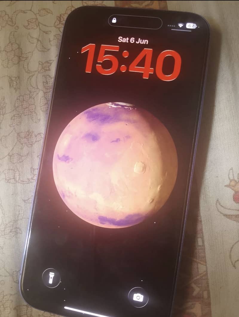 Apple iPhone 16 Plus 0