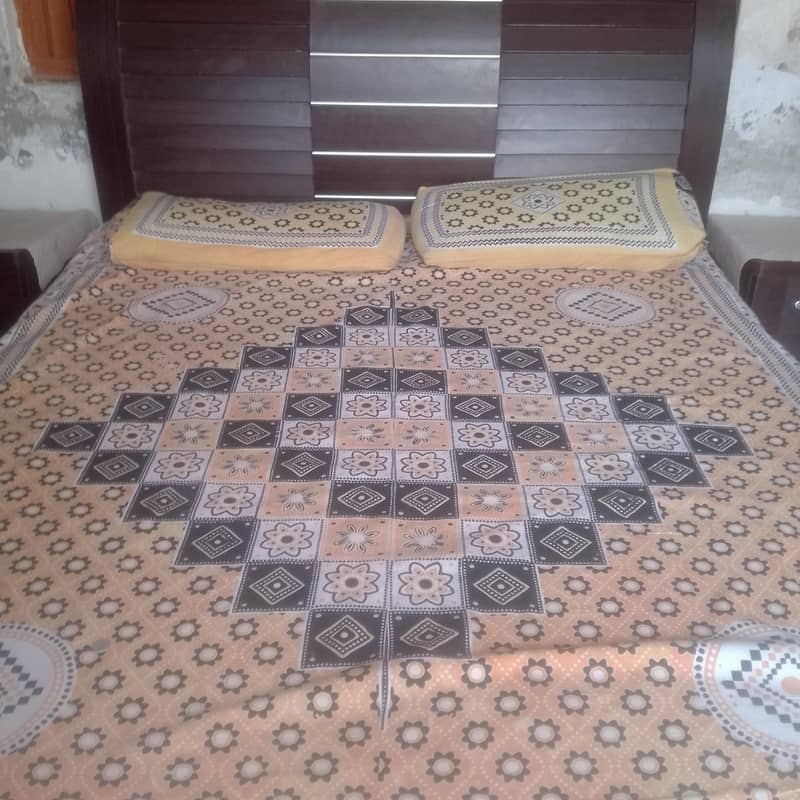 Bed set with side tables 3