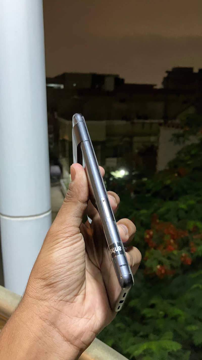 Google Pixel 7 4