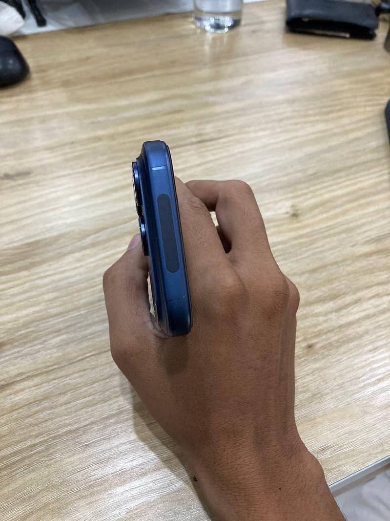 Apple iPhone 17 Pro 3