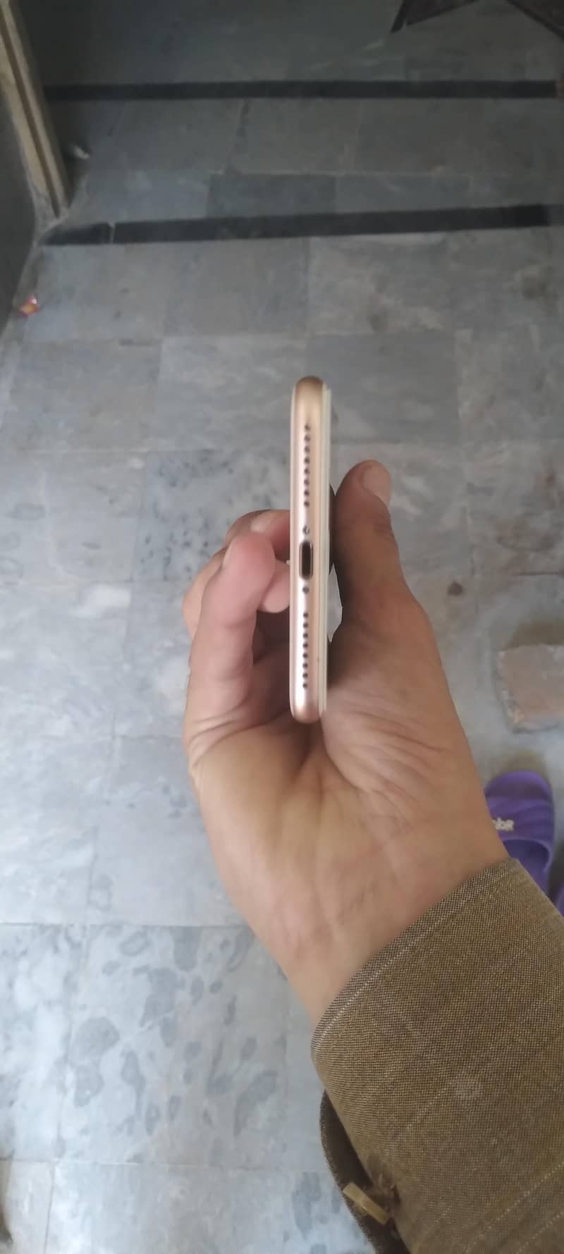 Apple iPhone 8 Plus 1