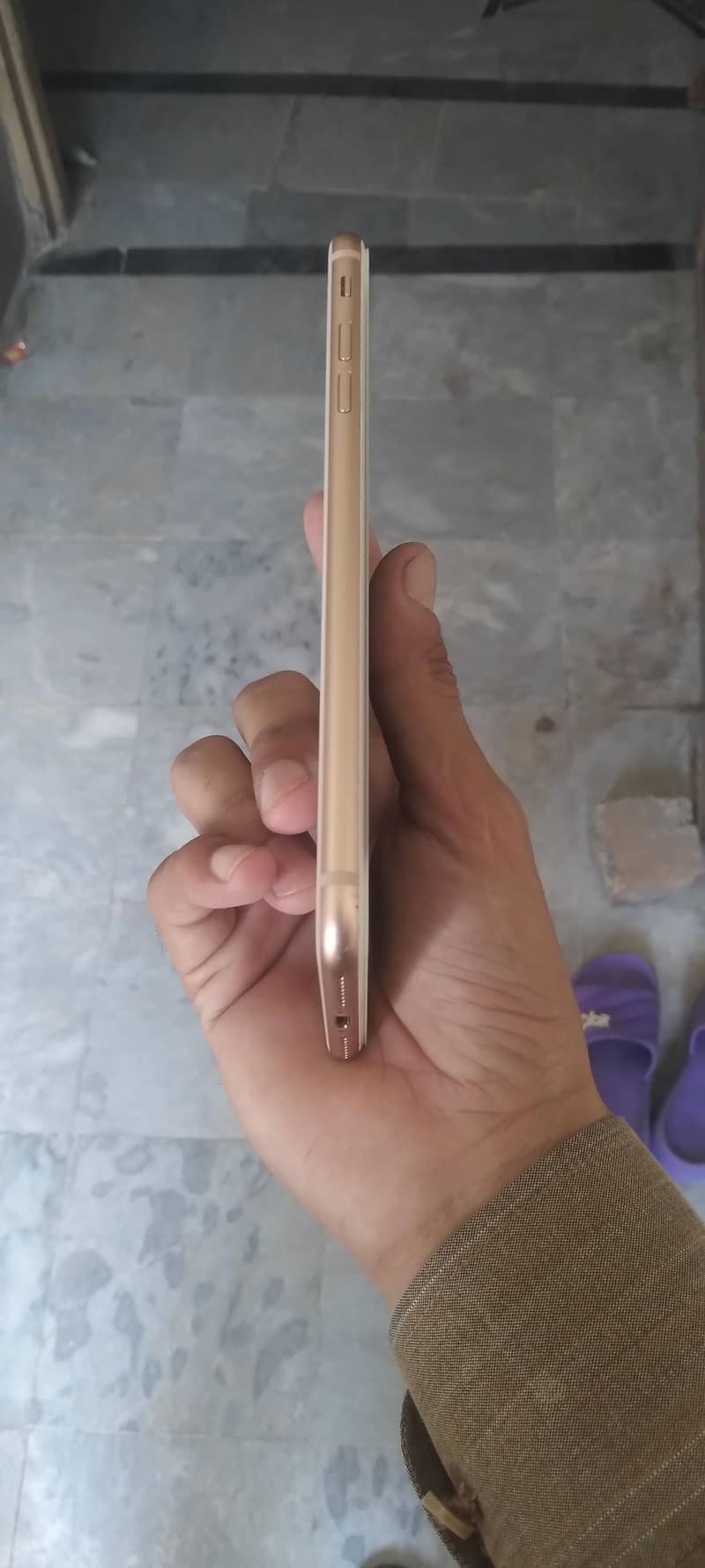 Apple iPhone 8 Plus 3