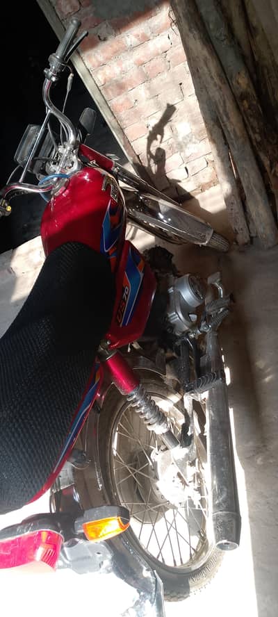 United 70cc Bike for Urgent sale