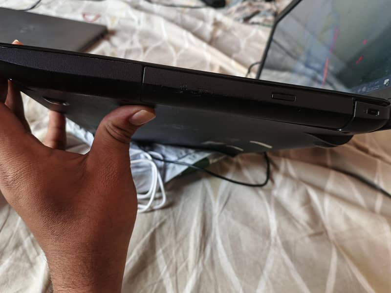 Laptop 4