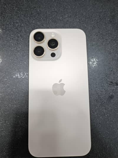Apple iPhone 16 Pro Max