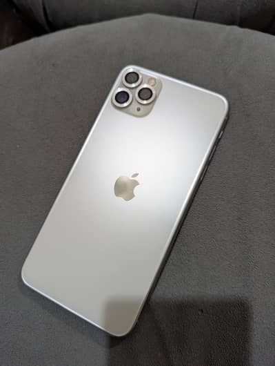 Apple iPhone 11 Pro Max & google pixel 6.