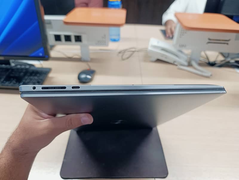 Dell Precision 5550 | i7 10th Gen | 16GB RAM | 4K Touch Display 4