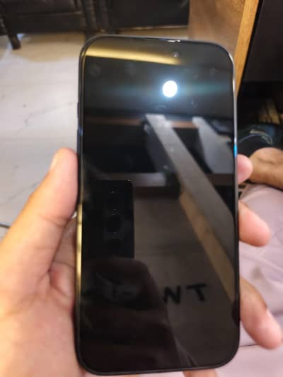 Apple iPhone 16