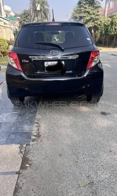 Toyota Vitz 2011