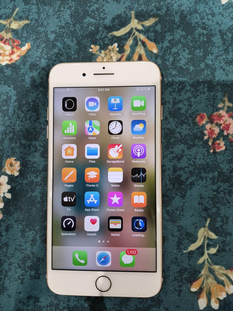 Apple iPhone 8 Plus 1