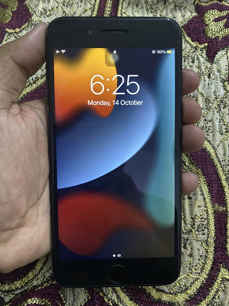 Apple iPhone 7 Plus 1