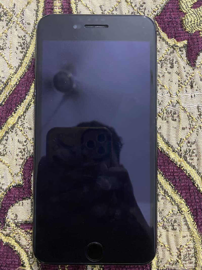 Apple iPhone 7 Plus 3